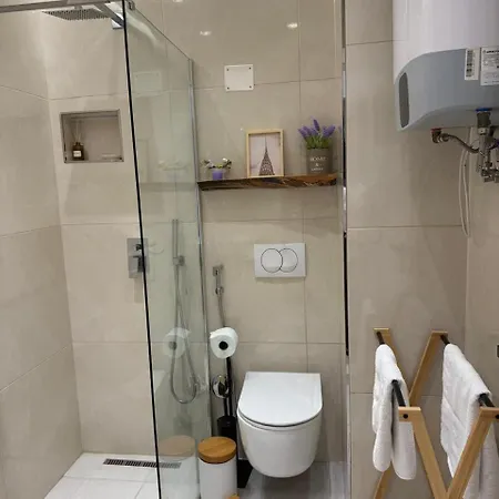 Apartment Lora's Tirana