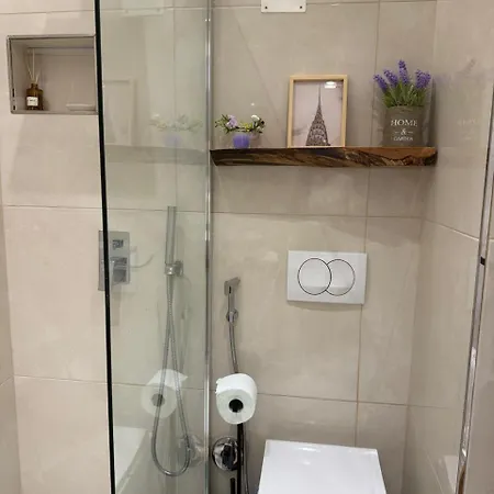 Apartment Lora's Tirana